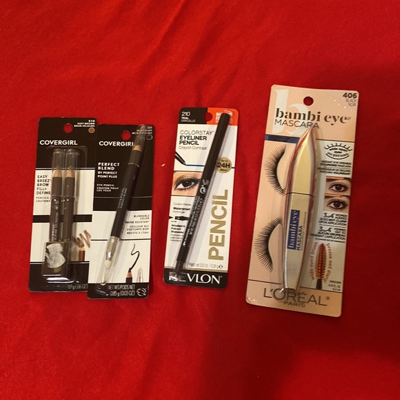 Makeup Bundle - Picture 9 of 9